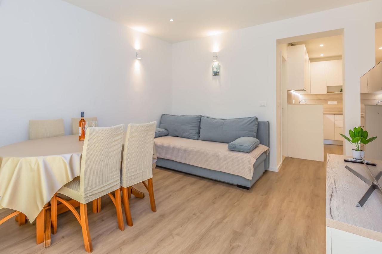Apartment Maestral