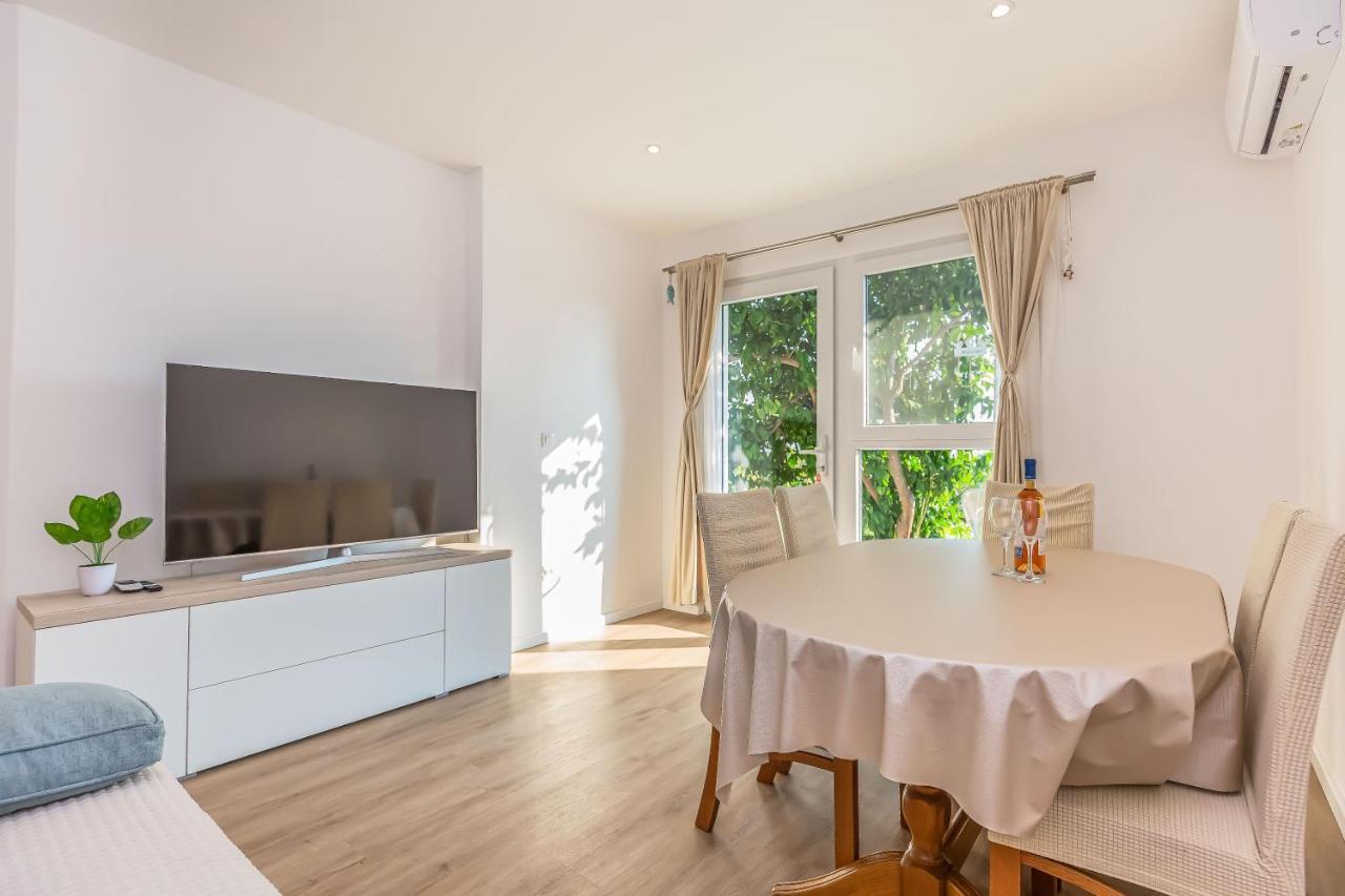 Apartment Maestral